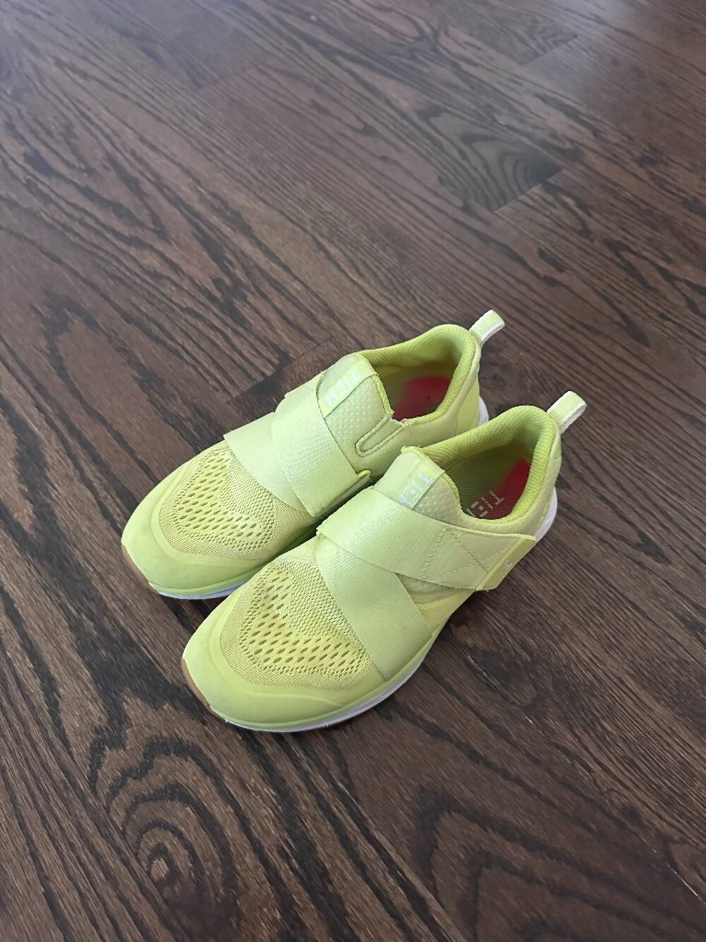 Women’s TIEM Indoor Cycling Shoes Size 6 | Lime / Neon Yellow